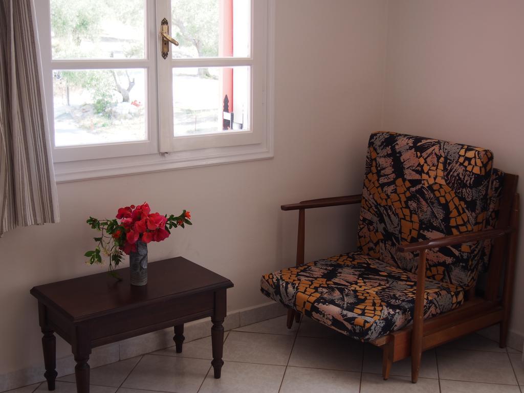 Eolos Apartments With Private Parking Agios Nikitas Exterior photo